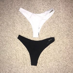 Cheeky bikini bottoms